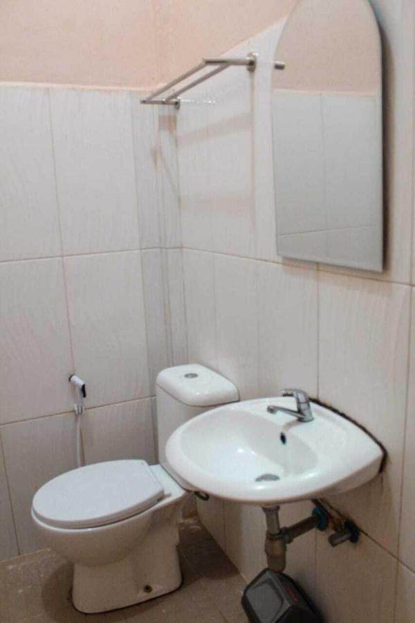 Oyo Flagship 2799 Berastagi Backpacker Rooms Ngoại thất bức ảnh